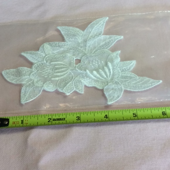 FINAL SALE PRICE Huge Lace Yardage Lot - Nearly 40 Yards - Picture 7 of 7